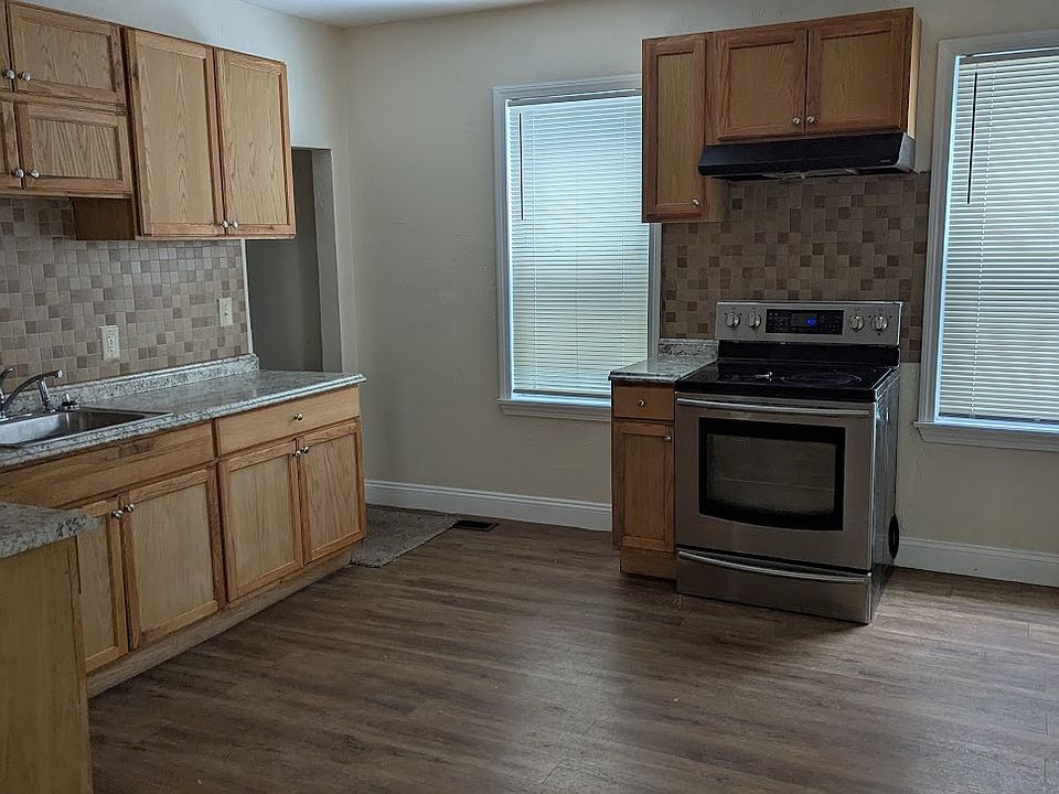 1st image of 660 Warren Ave #A