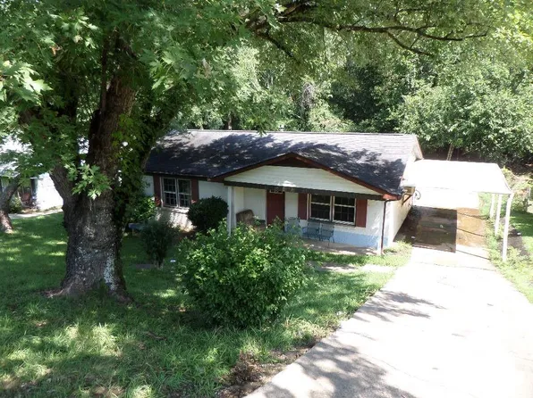 224 W Arrowood Rd, Charlotte, NC 28217