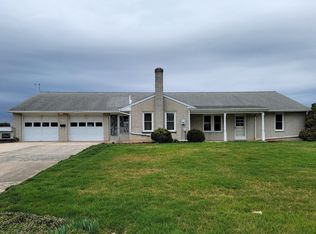 225 Butter Rd, Leola, PA 17540