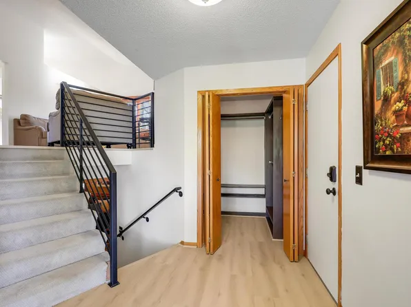 9132 Kirkwood Ln N, Maple Grove, MN 55369