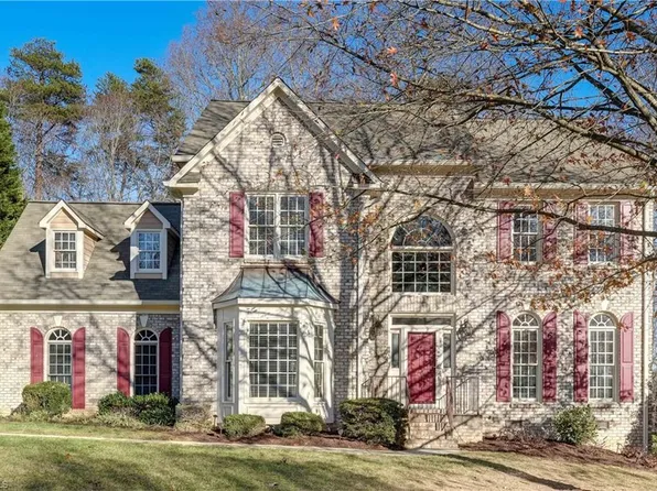 4206 Shoal Creek Dr, Greensboro, NC 27410