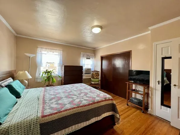 25-14 43rd Street image 12 of 23