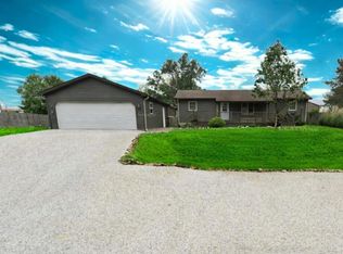 214 S Cedar St, Loogootee, IN 47553