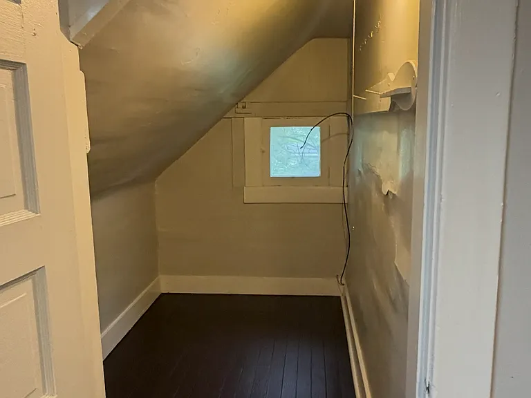 1015 N Olney St — Photo 22