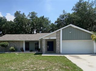 703 Sandy Creek Dr, Brandon, FL 33511