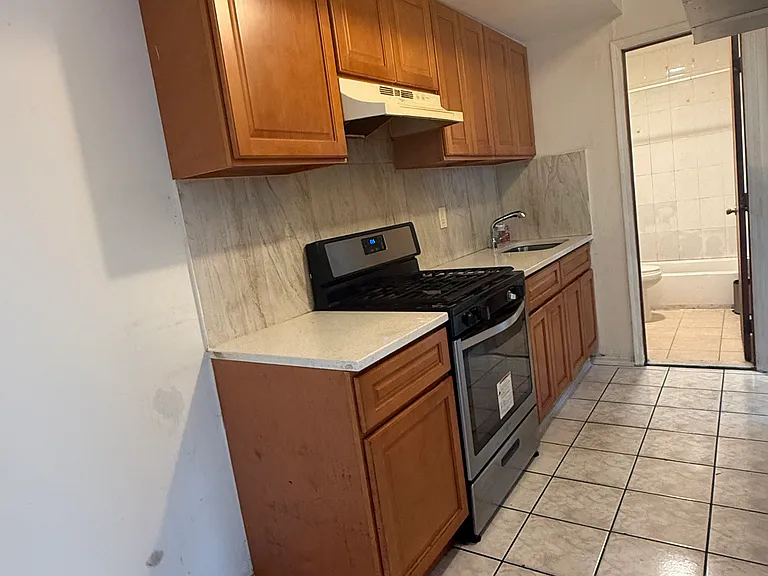 83 Sherman Ave #1 — Photo 4