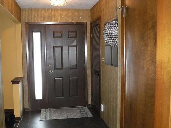 2nd image of 1049 Firethorn Dr