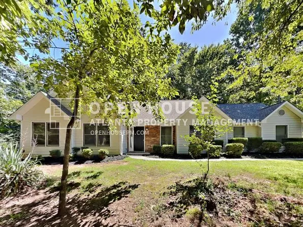 5665 Enchantress Ln, Buford, GA 30518
