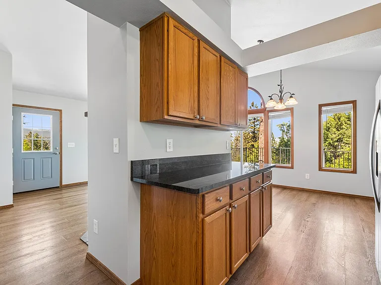 181 Tamarack Woods Dr — Photo 14