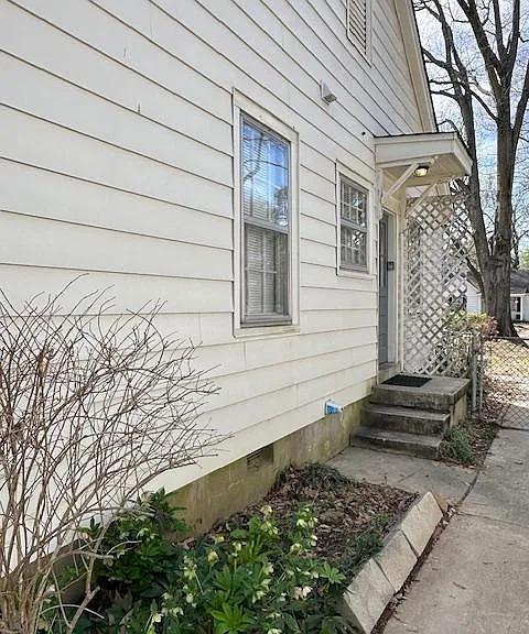 756 S Graham St — Photo 17