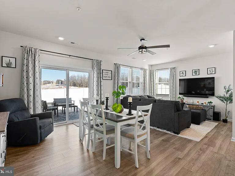 1801 Rankokus Dr — Photo 9