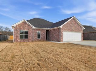 34 Ruby June St, Vilonia, AR 72173