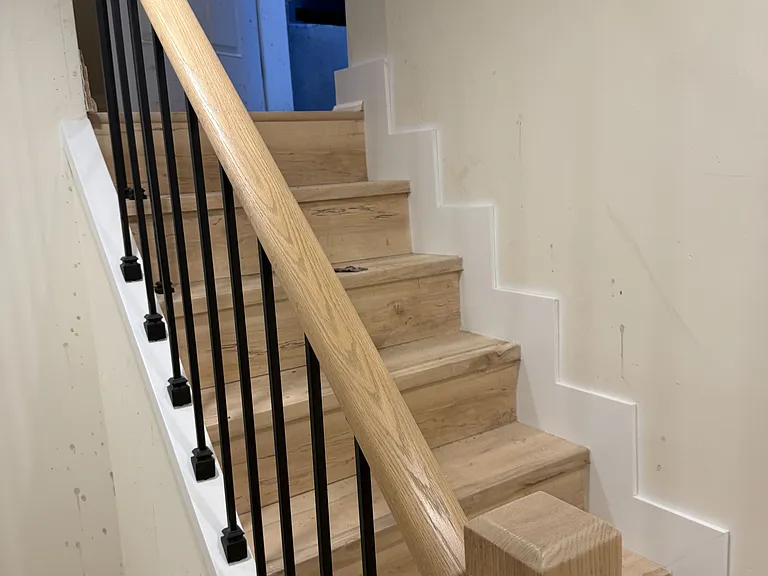 589 Dorchester Dr — Photo 7