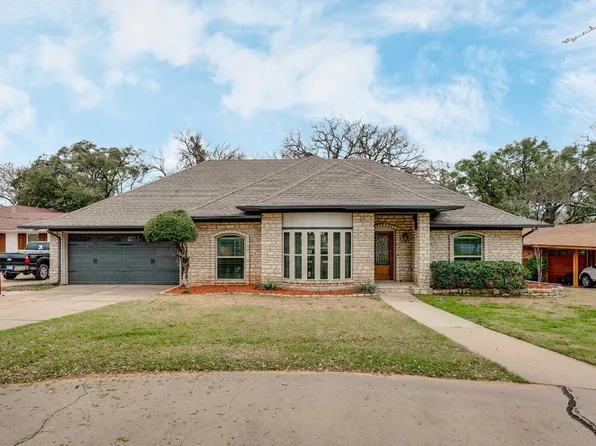 317 Granada Calle St, Granbury, TX 76049