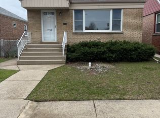 7952 S Trumbull Ave, Chicago, IL
