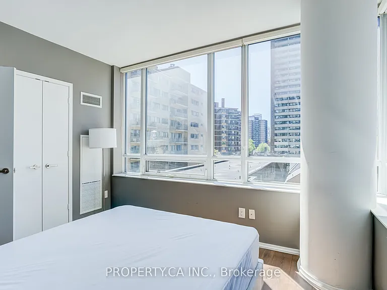 45 Charles St E #502 — Photo 28
