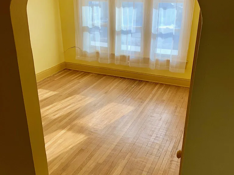 9905 Greenview Ave #2 — Photo 10