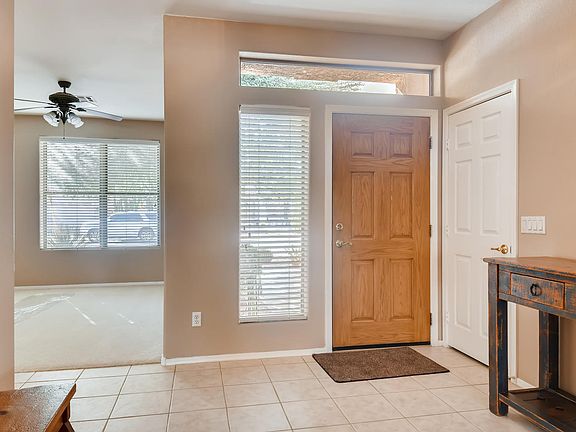 3rd image of 1052 E Winged Foot Dr