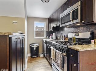 3828 N Christiana Ave #3, Chicago, IL 60618
