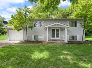 5 Braquewood Ct, Ballwin, MO 63021