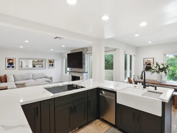 2444 Caminito Venido, San Diego, CA 92107