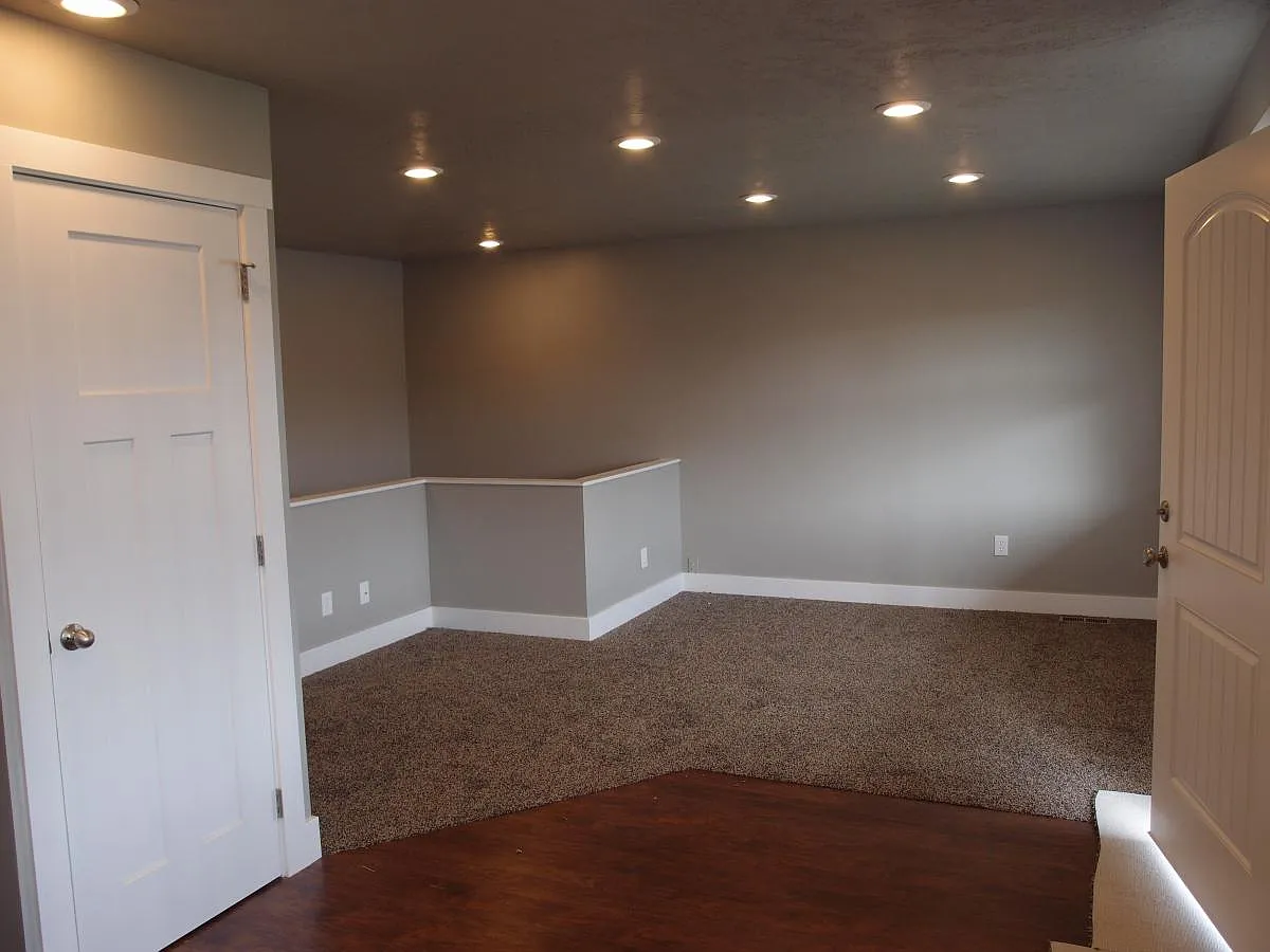 3 bed, 1674 sqft, $1,975 — Photo 4