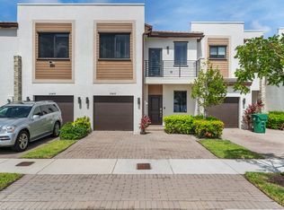 20416 NE 2nd Ct, Miami, FL 33179