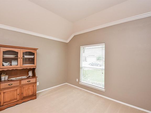 5th image of 18430 Madisons Crossing Ln