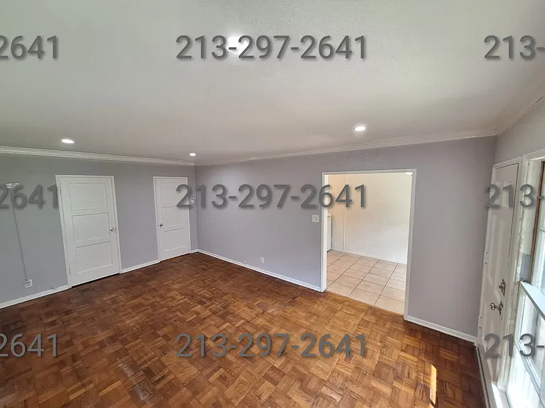 145 1/2 S Hoover St — Photo 7