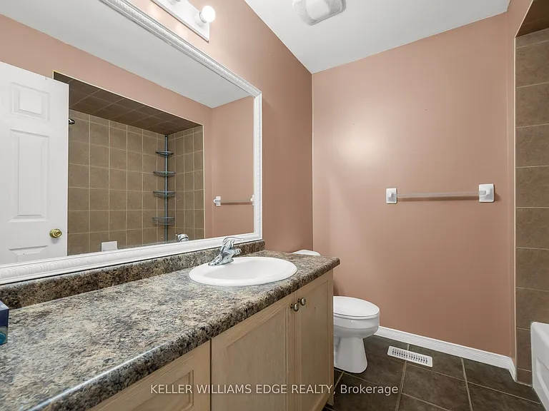 76 Cedarville Dr — Photo 6