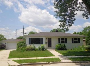 3442 S 11th Pl, Sheboygan, WI 53081