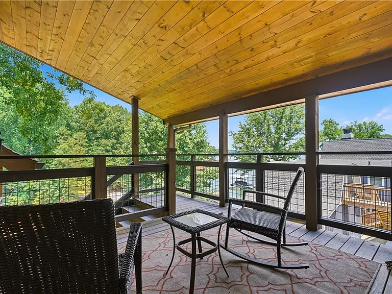2115 Kemp Dr — Photo 28