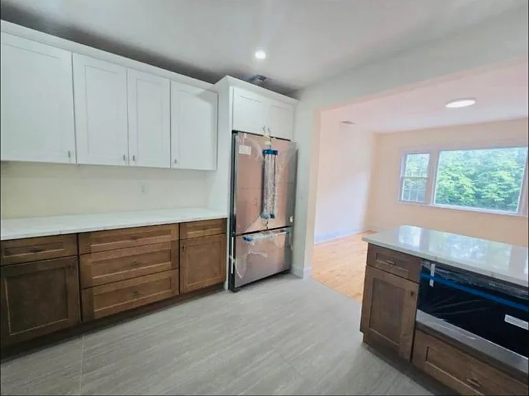 18 Adams Ter — Photo 6