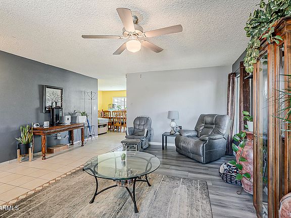 2nd image of 2202 W ENID Avenue