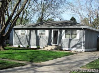 2109 Stonehenge Rd, Springfield, IL 62702