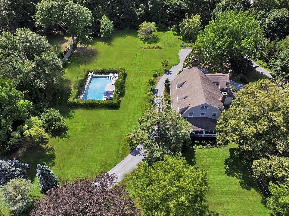 1st image of 120 S Gillette Ave