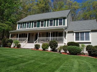 11 Kendall Dr, Northborough, MA 01532