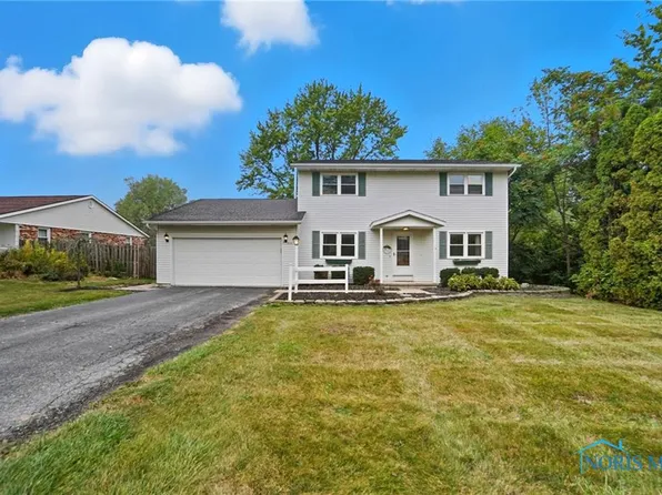 828 Longmeadow Ln, Findlay, OH 45840