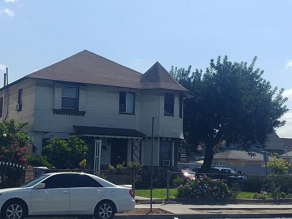 3rd image of 2826 Brighton Ave