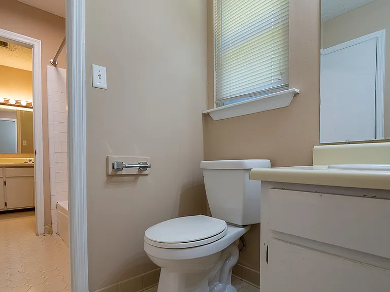 433 Evans Mill Dr #B — Photo 15