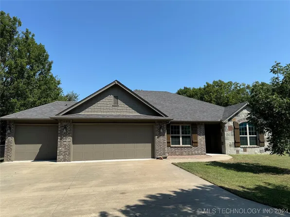 1213 SE 2nd Ct, Pryor, OK 74361