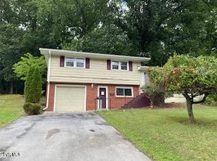 133 Sycamore Dr, Bristol, TN 37620