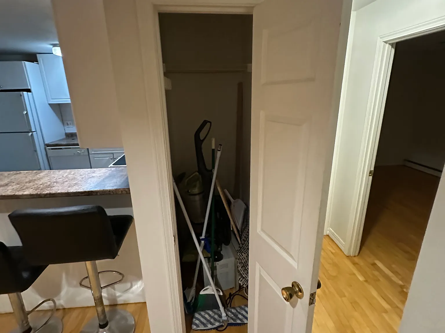 2 bed, 654 sqft, $2,800 — Photo 4