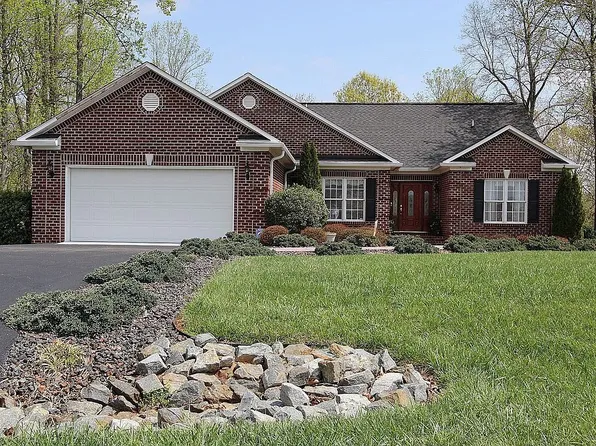 360 N Church Dr, Hardy, VA 24101