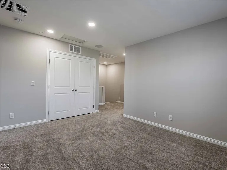 5378 Silver Branch Ave — Photo 9