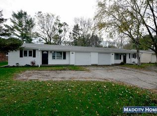 212-214 Lothe Rd, Marshall, WI 53559