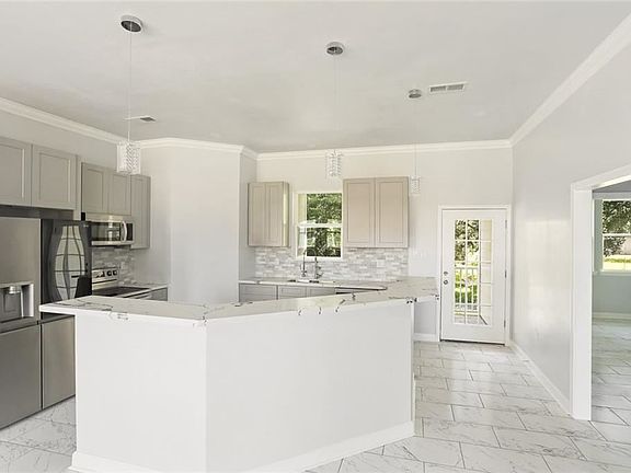5th image of 3628 Peachtree St