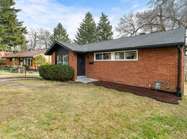 216 Hart Dr, Pittsburgh, PA 15235