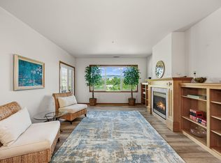 984 Golden Aspen Pl, Ashland, OR 97520