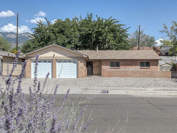 onqpronm.com-Hiawatha Dr NE-3